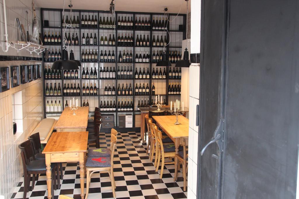 伯格布吕克酒店 贝恩卡斯特尔-屈斯 外观 照片